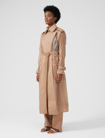 Trench impermeabile con inserti in cotone
