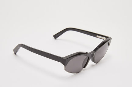 Occhiali con montatura combinata in acetato nero e metallo