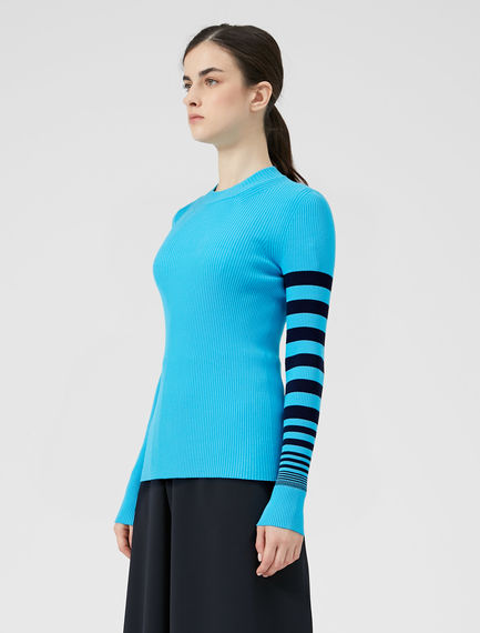 Maglia in viscosa con manica a righe