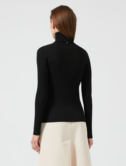Maglia roll-neck a coste