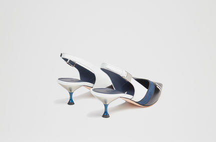 Sling Back in calfskin con tacco-scultura