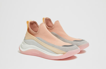 Sneakers Futuristic
