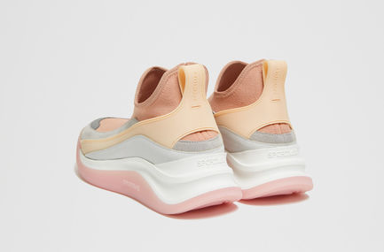 Sneakers Futuristic