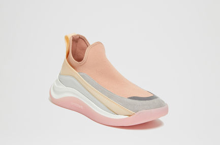 Sneakers Futuristic