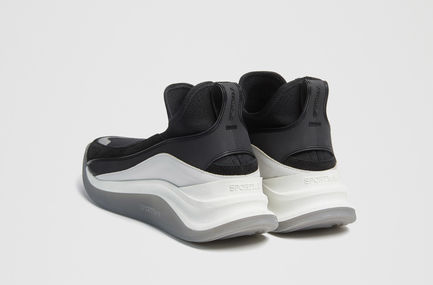 Sneakers Futuristic