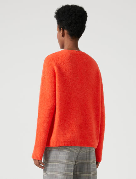 Maglia in alpaca a righe degradé.