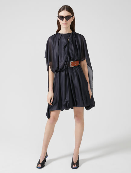 Abito in chiffon con cintura
