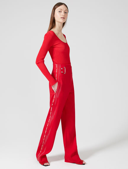 Pantaloni ampi