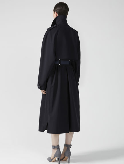 Trench in lana