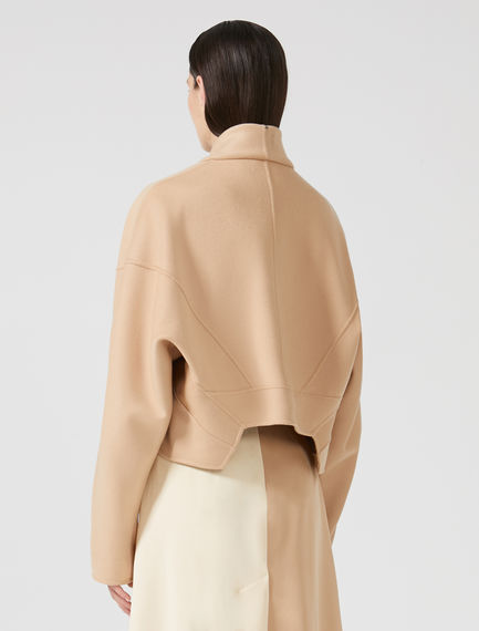 Giacca con maniche a kimono