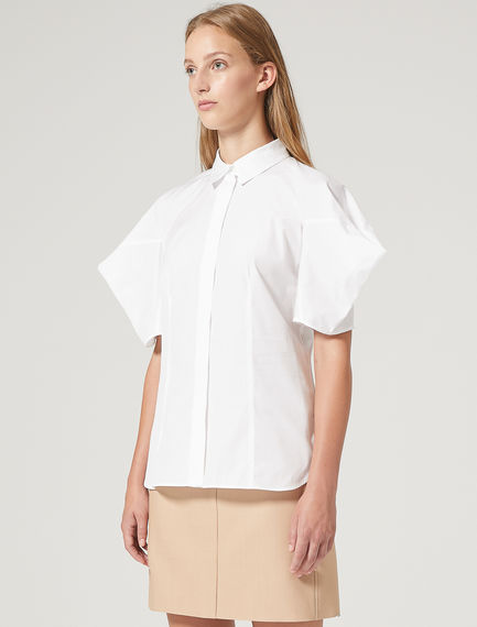 Camicia con maniche strutturate