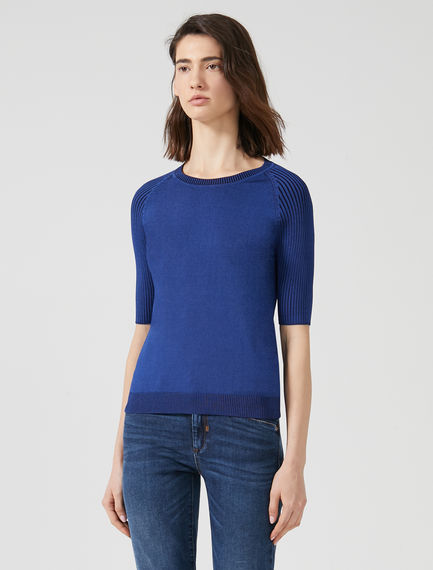 T-shirt con maniche raglan