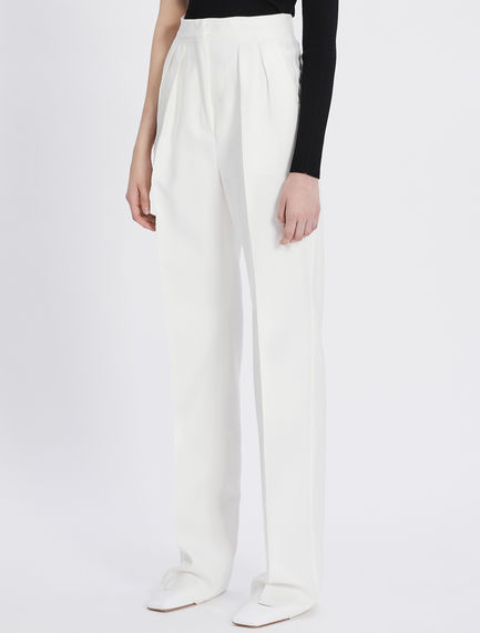 Relaxed-fit pleated trousers