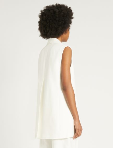 Sleeveless blazer
