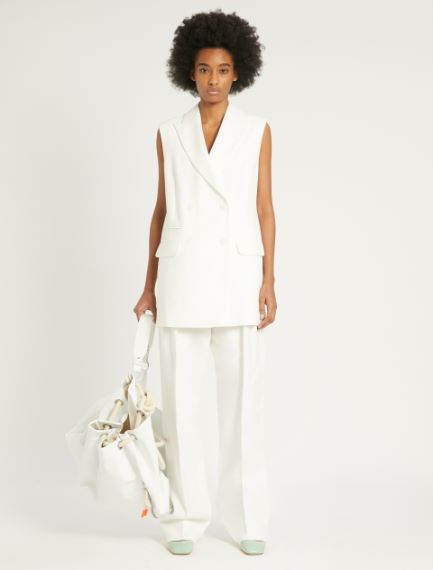 Sleeveless blazer