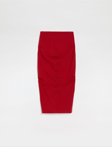 Fitted skirt