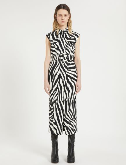 Sleeveless dress