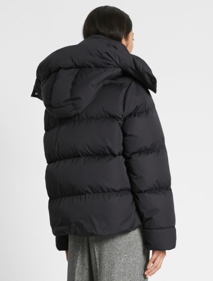 Piumino boxy con cappuccio staccabile