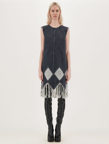 Sleeveless dress with inlays and fringes