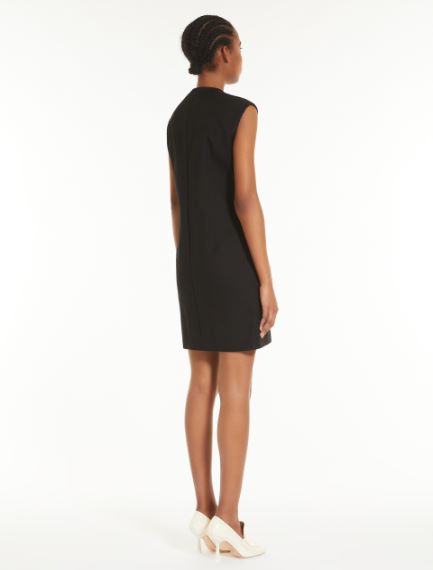 Feminine dress