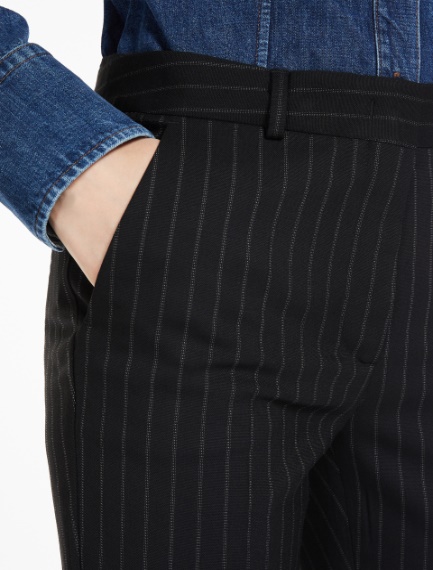 Trumpet flared cropped trousers