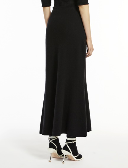 Cashmere skirt