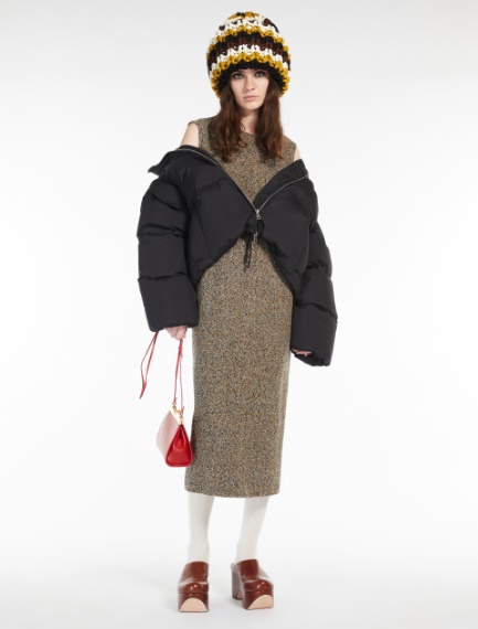 Oversized down jacket with detachable hood