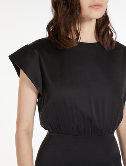 Dress with cap sleeves