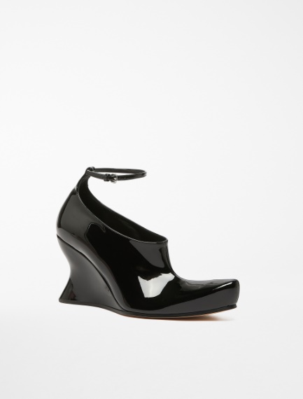 Scarpa con zeppa