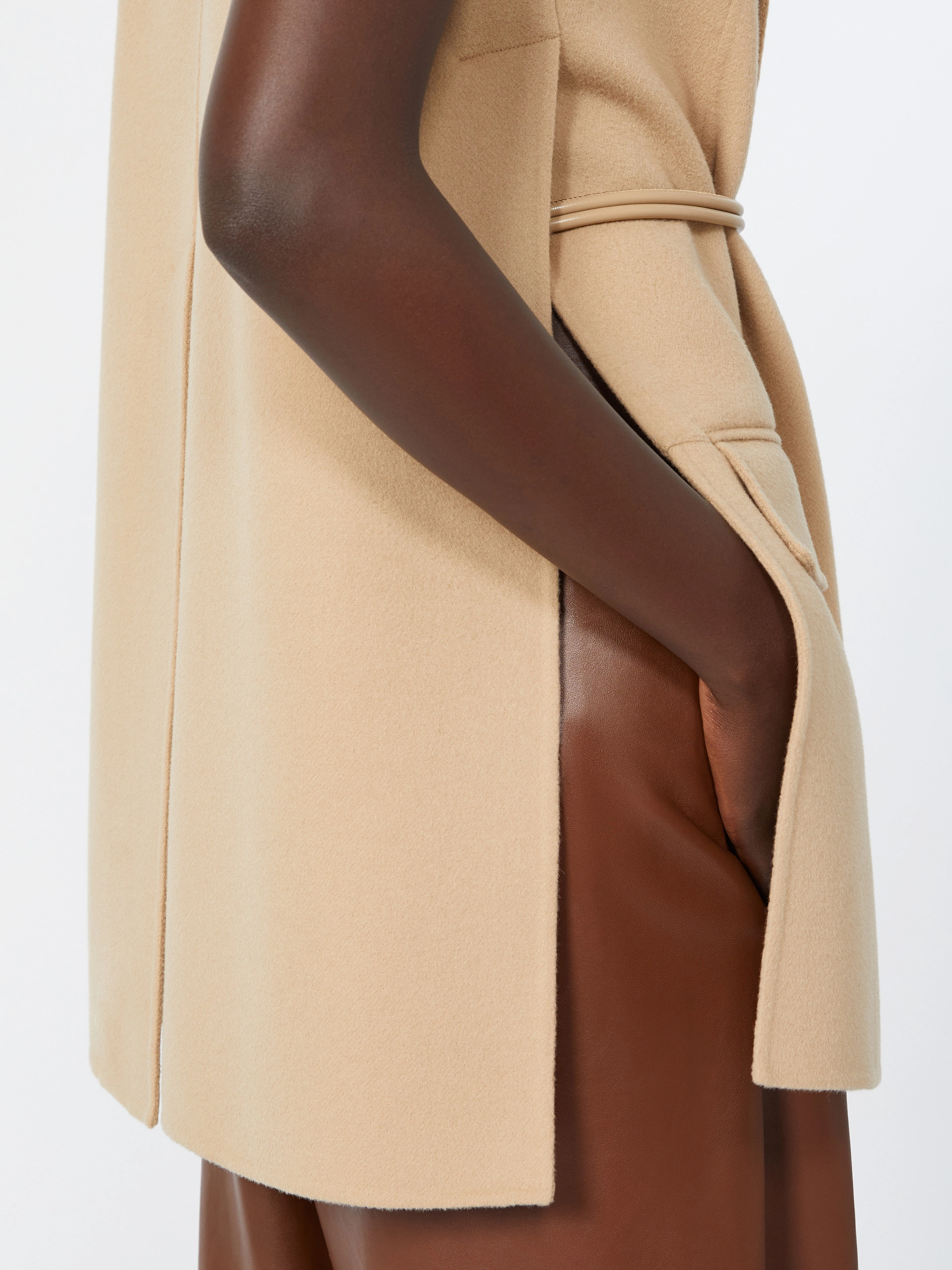 Sleeveless blazer in pure wool double fabric - CAMEL - Sportmax - 5